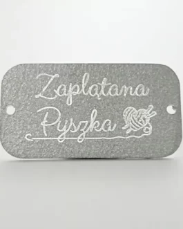 Metka aluminiowa personalizowana – wybijana z otworami